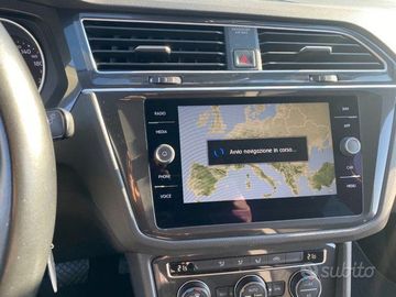 Volkswagen Tiguan - 8