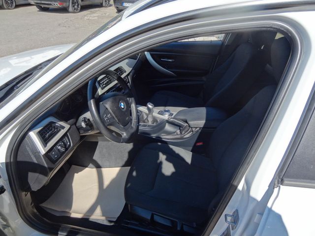 Fahrzeugabbildung BMW 320d Advantage/2.Hd/190PS/LED/Navi/PDC/SitzH/
