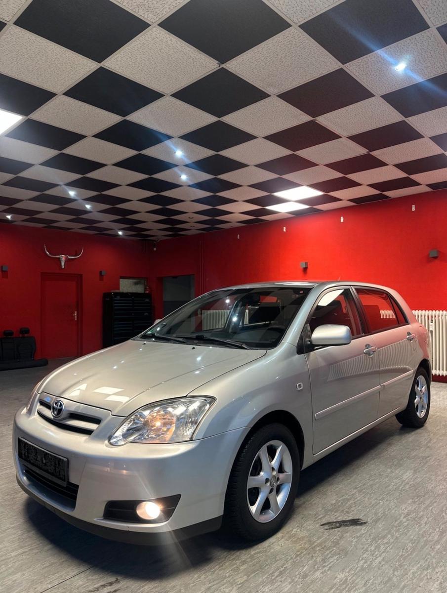 Toyota Corolla 1.4 Com. 65100 km TÜV & SER. Neu 1 Hand