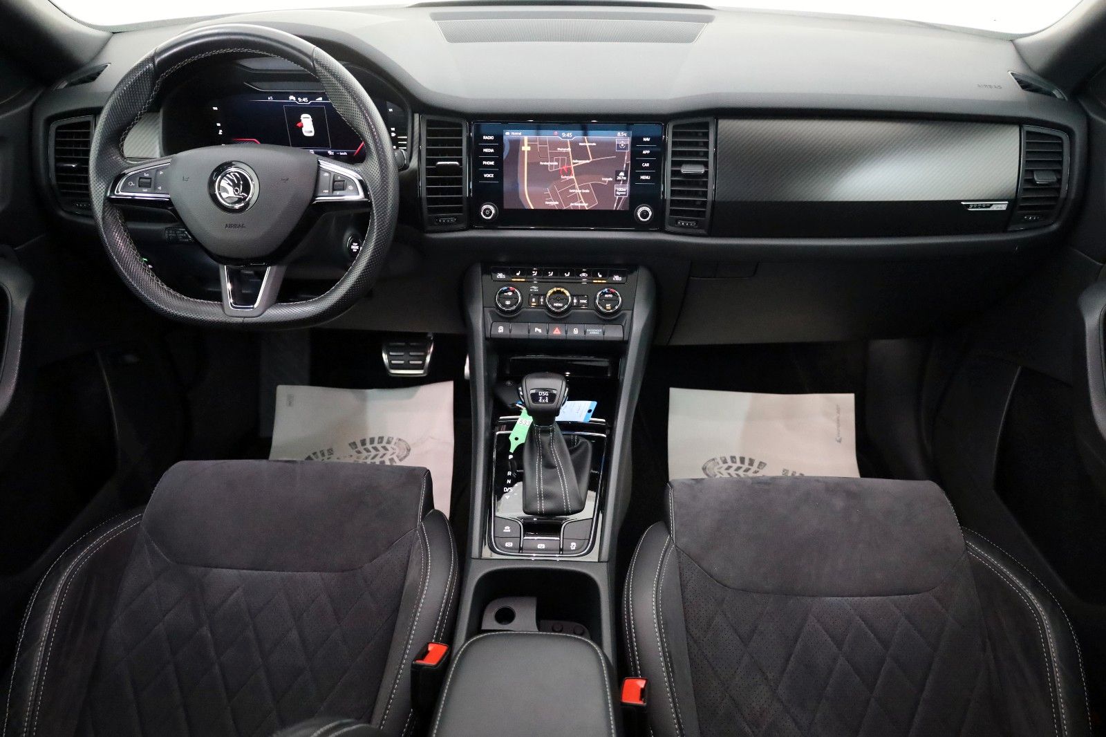 Fahrzeugabbildung SKODA Kodiaq Sportline 4x4 Leder,Navi,LED,PanDach,ACC