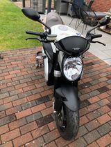 MV Agusta Brutale 675  - MV AGUSTA 675 BRUTALE