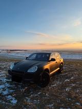 Porsche Cayenne Turbo 4.5 Tüv Neu - Porsche Cayenne aus 2005: Turbo