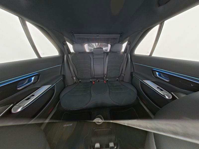 Fahrzeugabbildung Mercedes-Benz E 450 d 4M T AMG AHK+FahrassPak+StdHz+Burmester