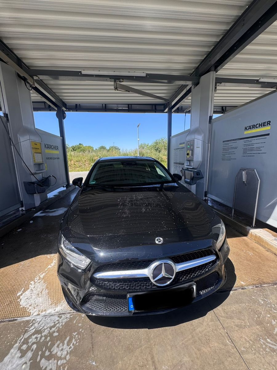 MERCEDES-BENZ A 180 -