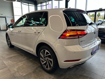 Volkswagen Golf VII Lim. *ACC*NAV*KLIMA*PDC*KAM*SZHZ*