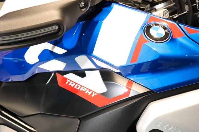 Fahrzeugabbildung BMW R1300GS Style Trophy mit Höhenregelung