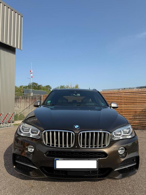BMW X5 M50