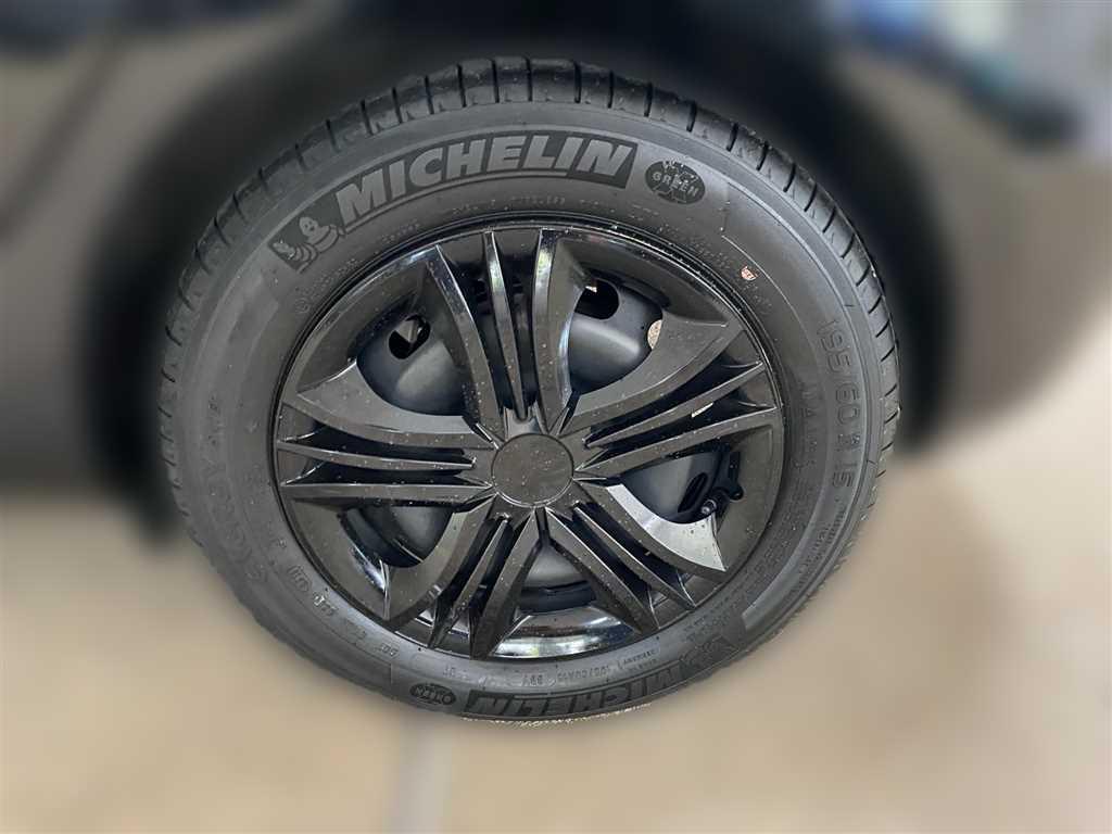 Ford Fiesta EcoBoost 1.0 Klima PDC SHZ uvm.