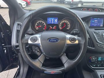 Ford Focus 2.0 EcoBoost ST NaviKlimaLMF