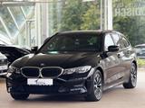 BMW 318*d*2.0*Touring*Aut.*LED*AHK*LIVE*PDC*SHZ* - BMW: Kombi, 3.0