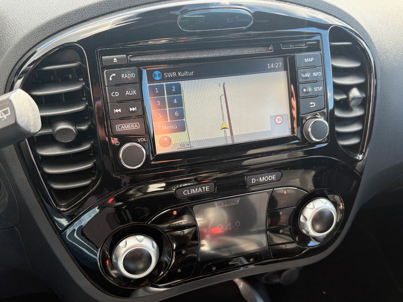 Fahrzeugabbildung Nissan Juke 1.2 N-Vision Navi Leder Kamera SCHECKHEFT