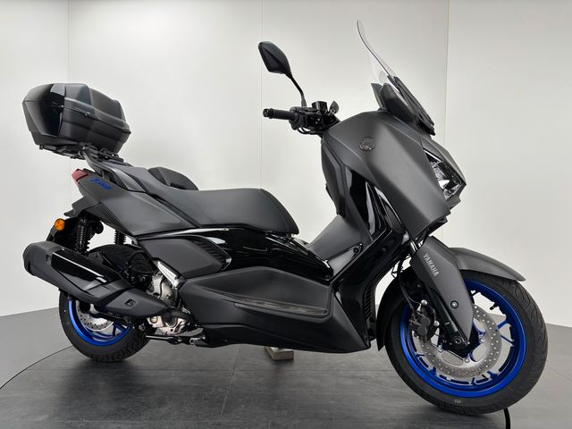 Yamaha X MAX 300 *MJ 2025 MIT TOPCASE*