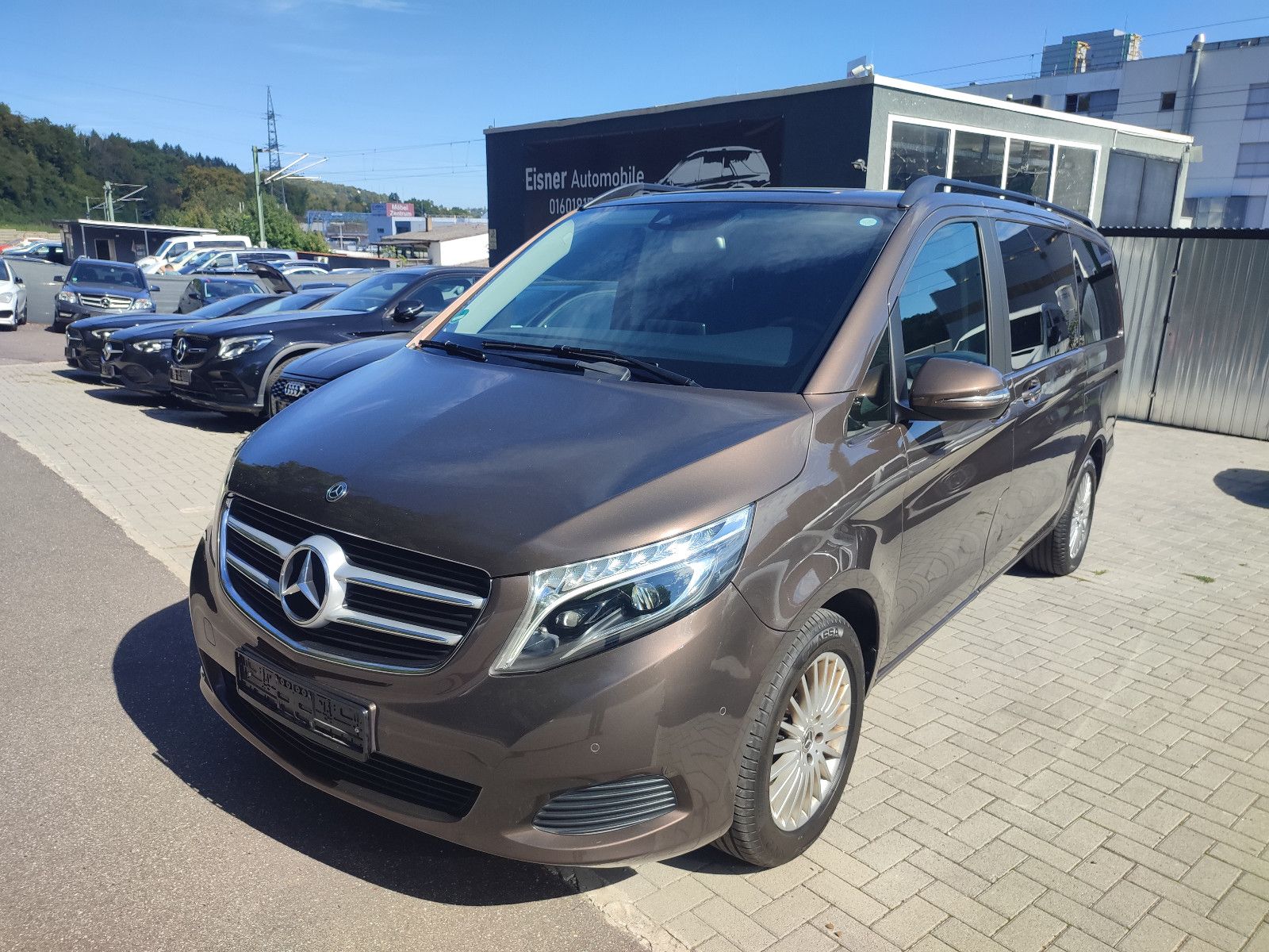 MERCEDES-BENZ V 220 CDI Automatik LED Kamera Navi 7 Sitze