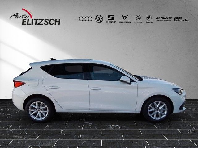 Fahrzeugabbildung SEAT Leon Style Kamera Winter-Paket
