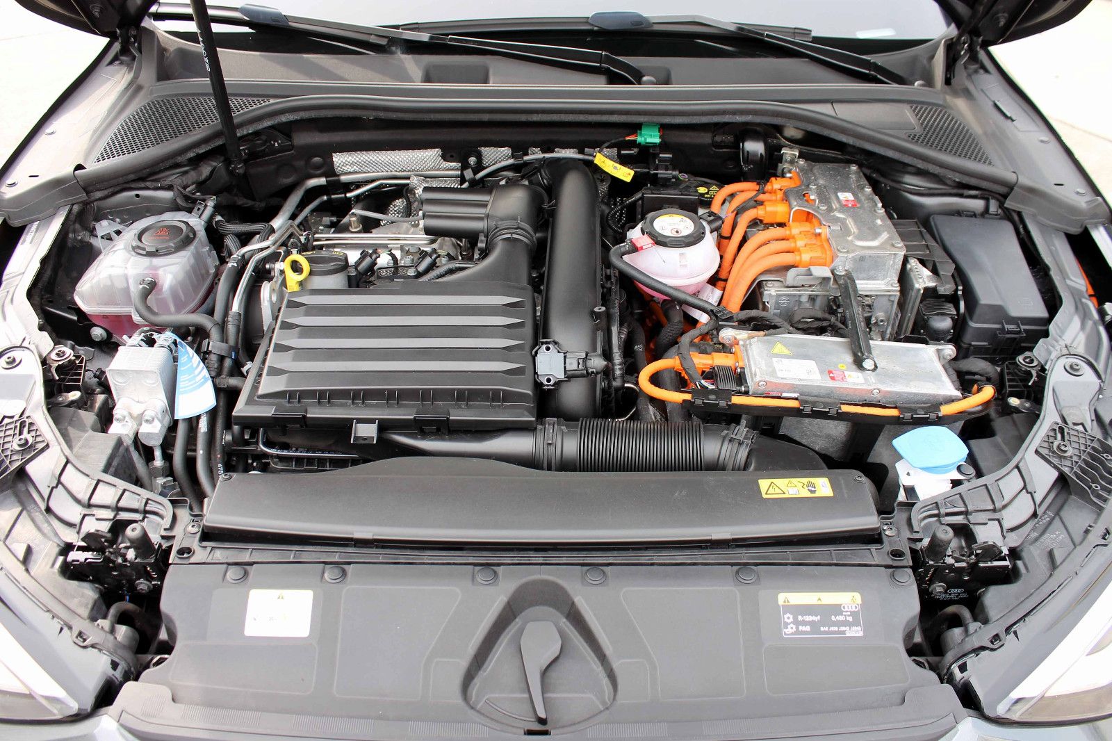 Fahrzeugabbildung Audi A3 45TFSI e SLine Aut. Sportback SD LED ACC KAM