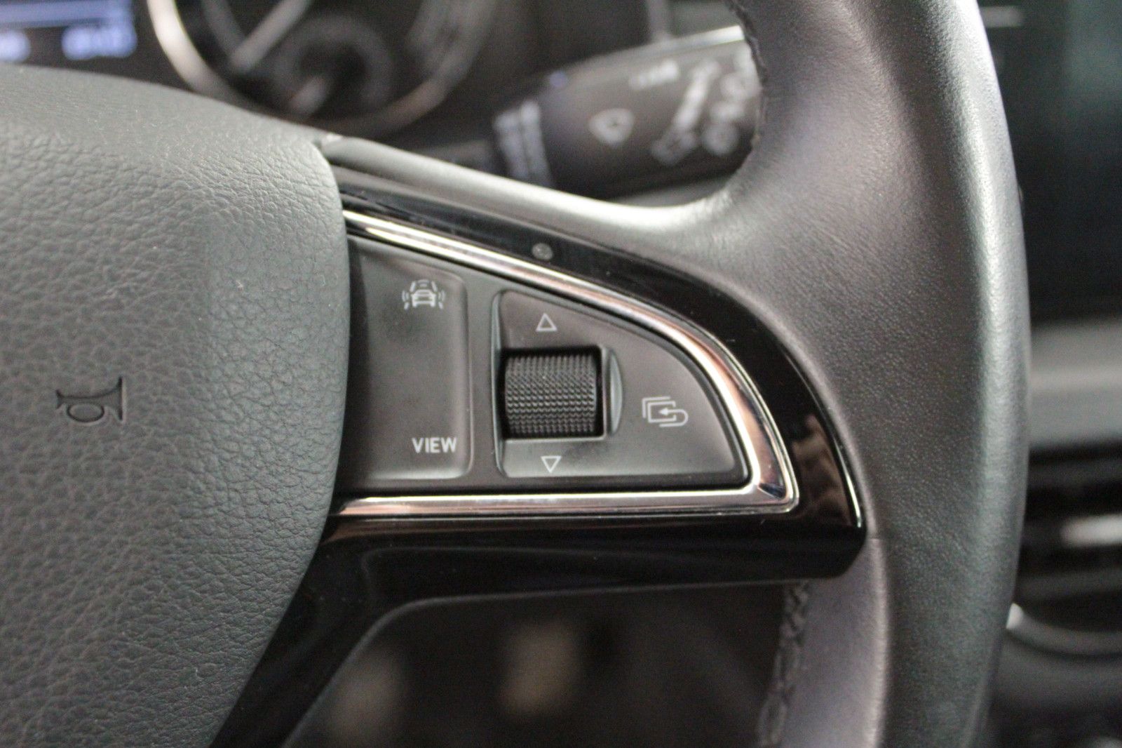 Fahrzeugabbildung SKODA Kamiq 1.0 TSI 85kW Ambition *Winterräder Alu*