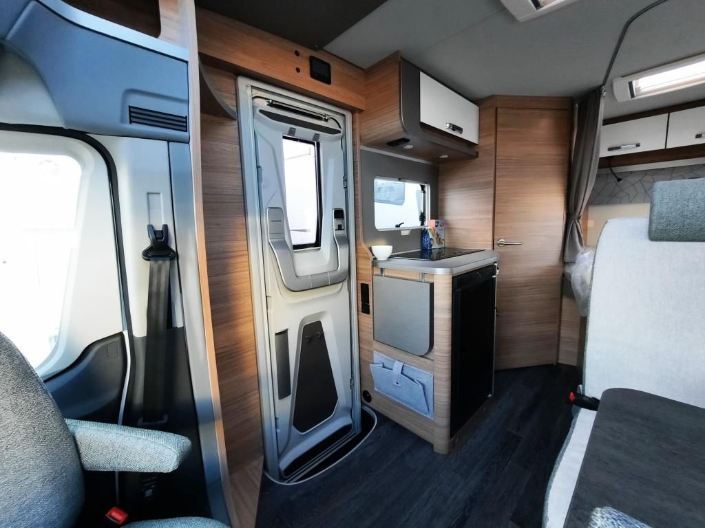 Fahrzeugabbildung Weinsberg CaraLoft 550 MF Verfüg./Sparen Sie 26.857,- €