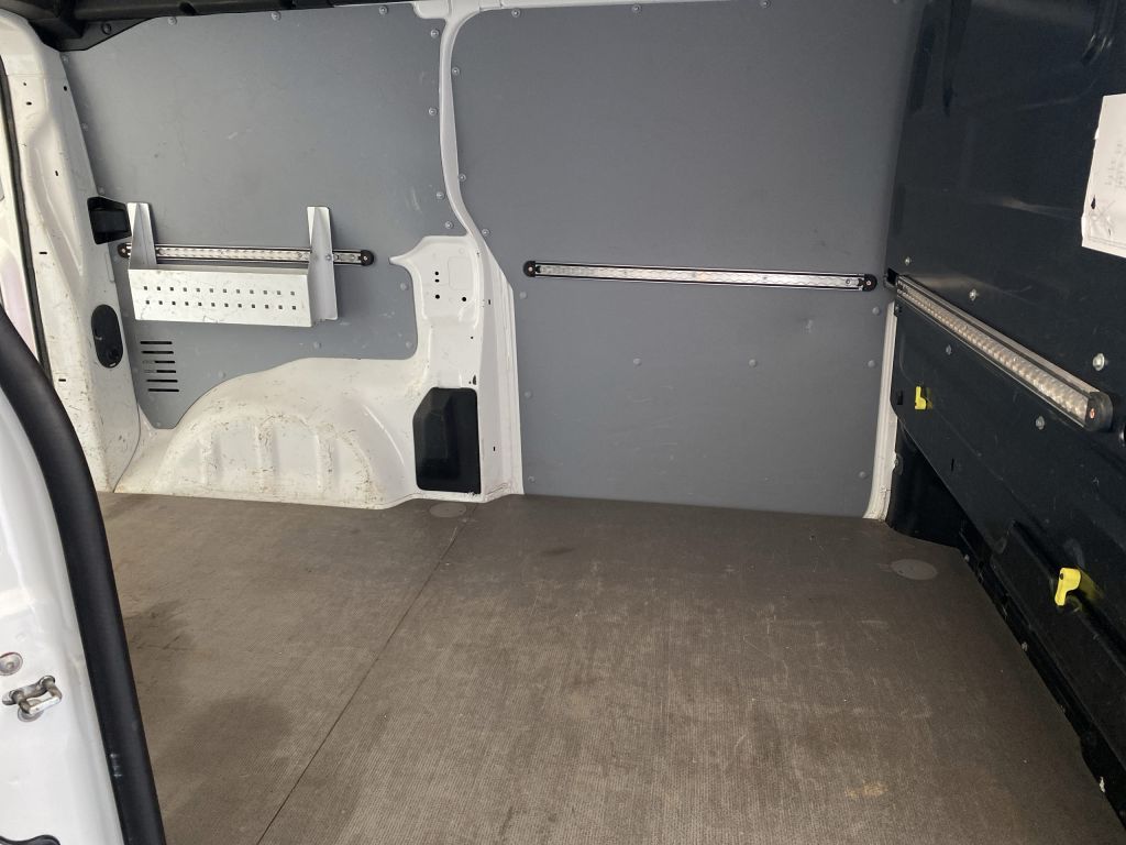 Fahrzeugabbildung Citroën Jumpy M BlueHDi 145 Club *NAVI*Rückfahrkamera*