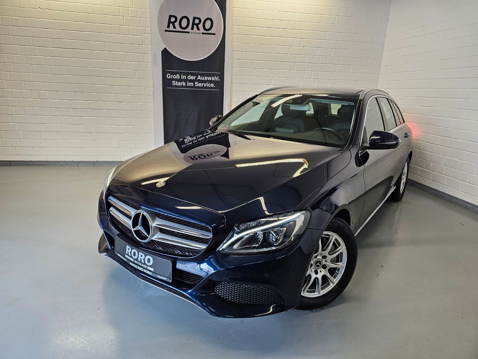 MERCEDES-BENZ C 250d Avantgard+ Pano/LED/TMP/RFK/Navi/Totwinke