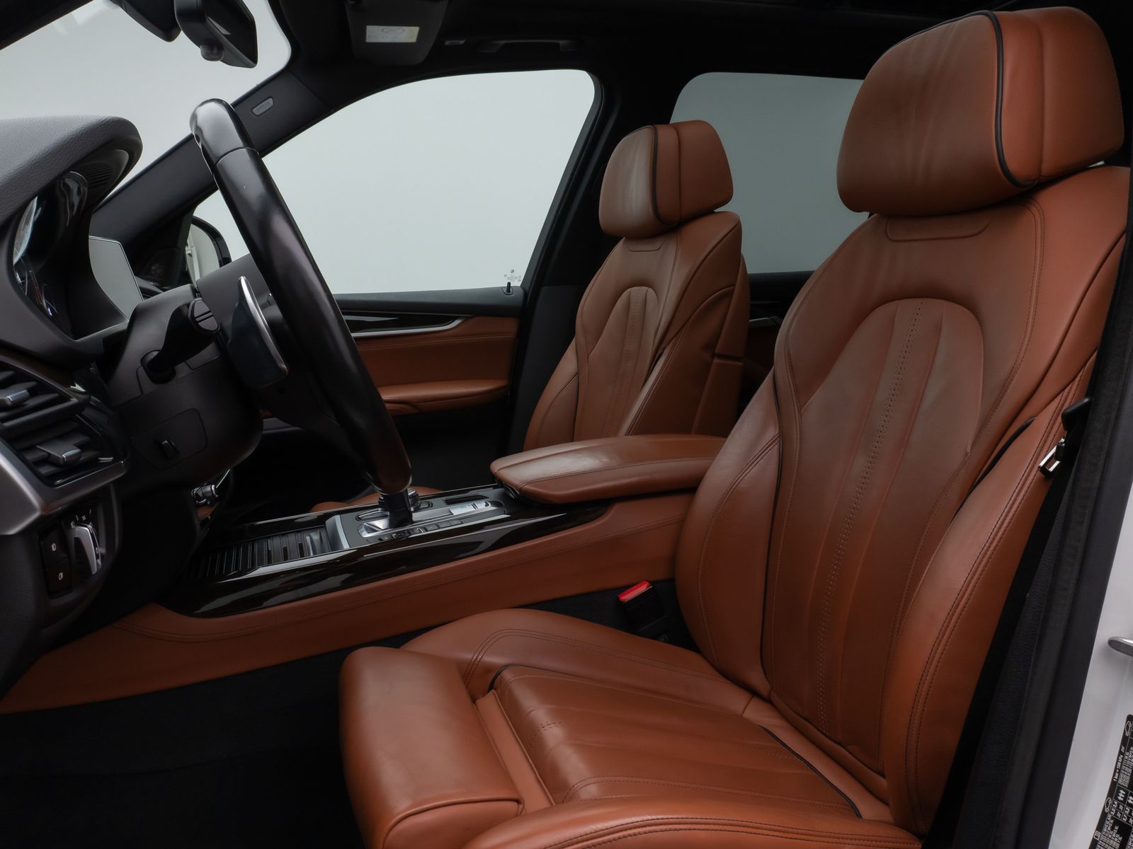 Fahrzeugabbildung BMW X5 xD40d M Sport HUD H/K SoftCL Komfort AHK Alar