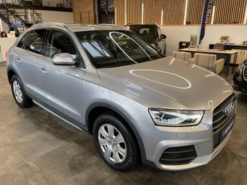 Audi Q3 design quattro *BI-XENON*PDC*NAVI*SHZ*MFL*LED