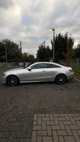 Mercedes-Benz E 200 Coupe*LED*BURM*PANO*LEDER*'KEYLESSGO* - Mercedes-Benz E 200 in Dortmund