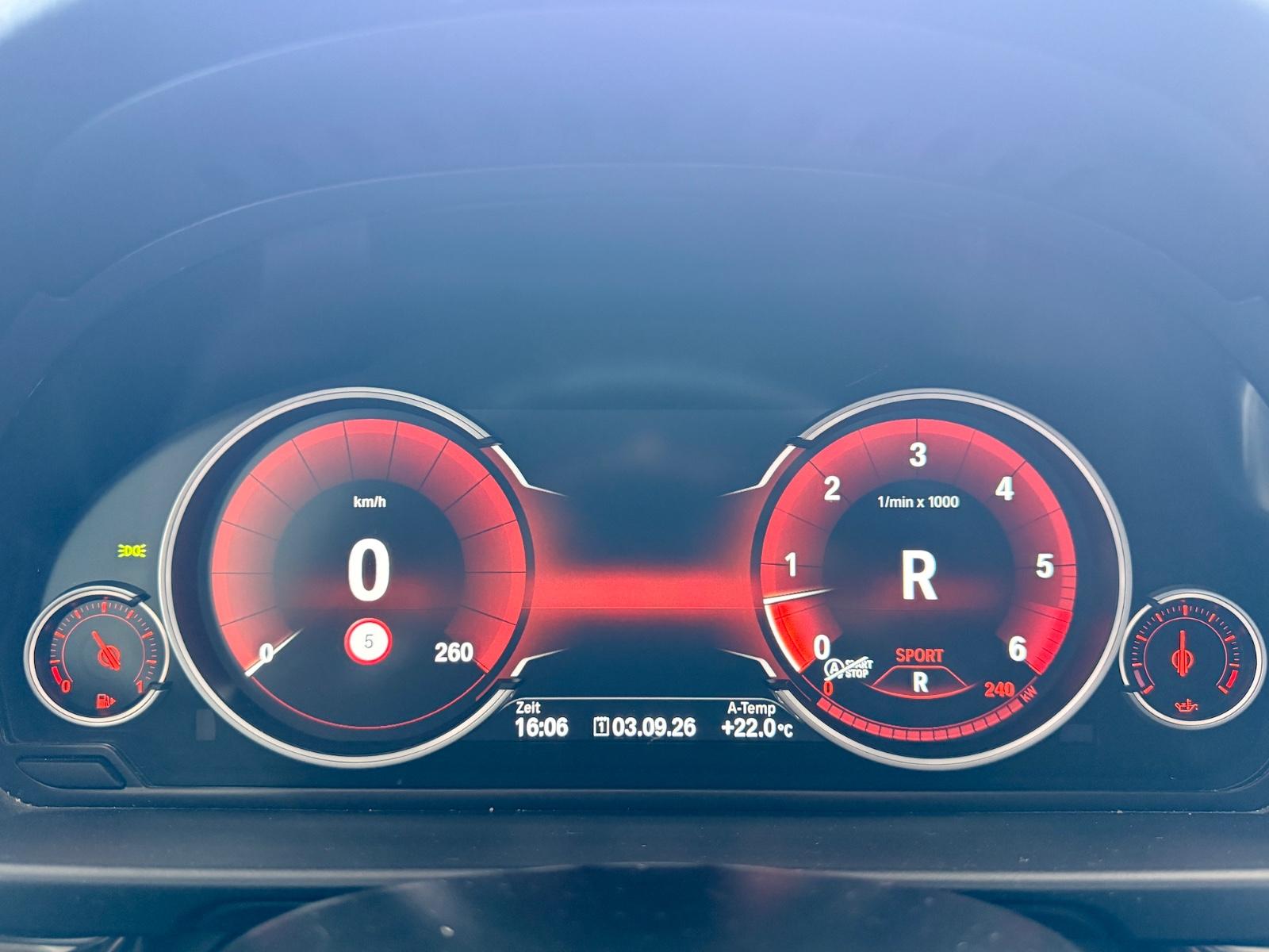 BMW 530 d xDrive+Navi+Kamera+Head-Up+Panaroma+8XLM