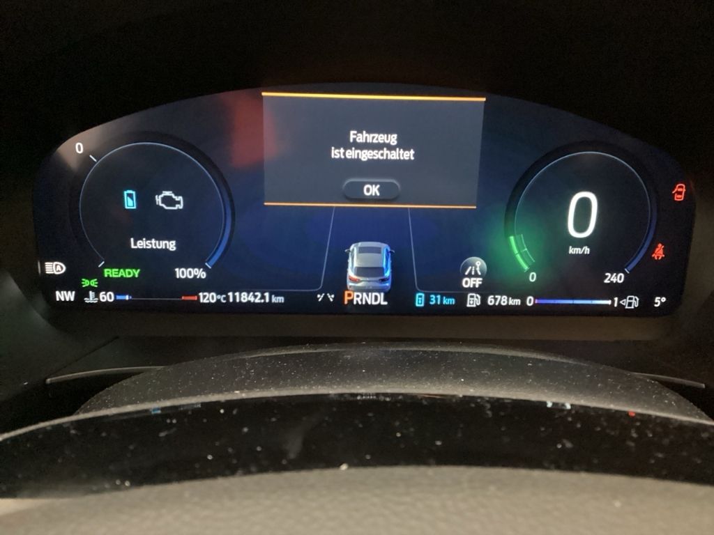 Fahrzeugabbildung Ford Kuga Plug-In Hybrid Active X HUD AHK B&O