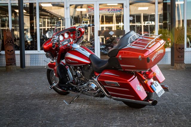 Fahrzeugabbildung Harley-Davidson FLHTCUSE Ultra Classic Electra Glide