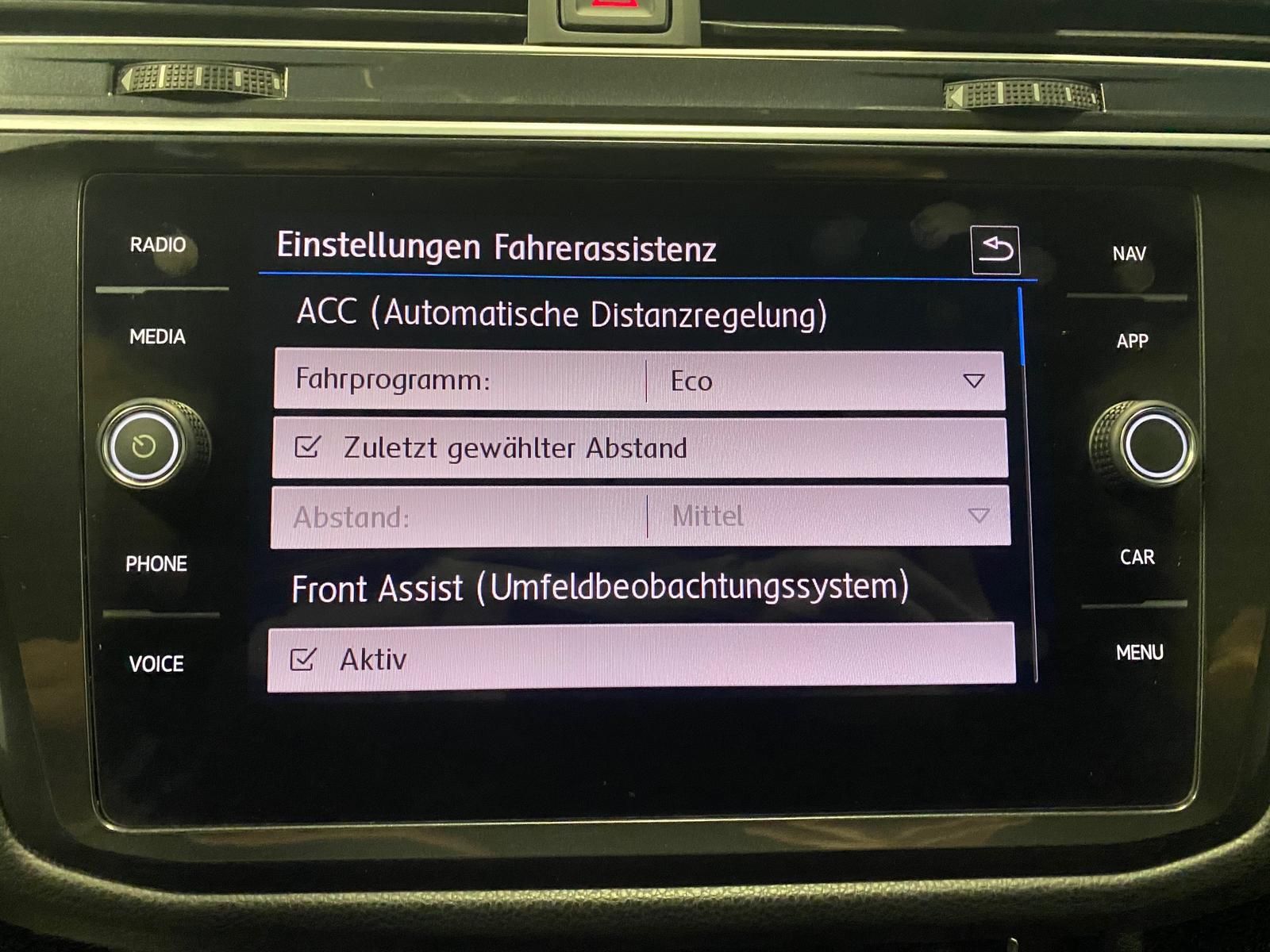 Fahrzeugabbildung Volkswagen Tiguan Comfortline Android Auto+APP+NAVI+ACC+PDC