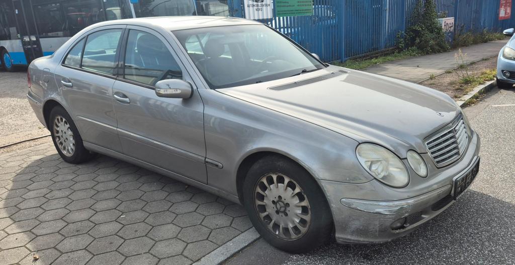 Mercedes-Benz E 270