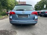 Opel Astra J Sports Tourer Selection - Opel Astra aus 2010: Sports