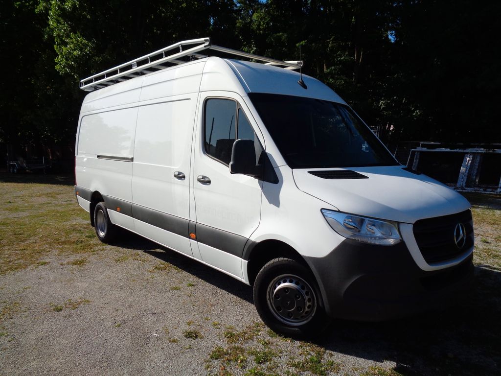 Image of Mercedes-Benz Sprinter