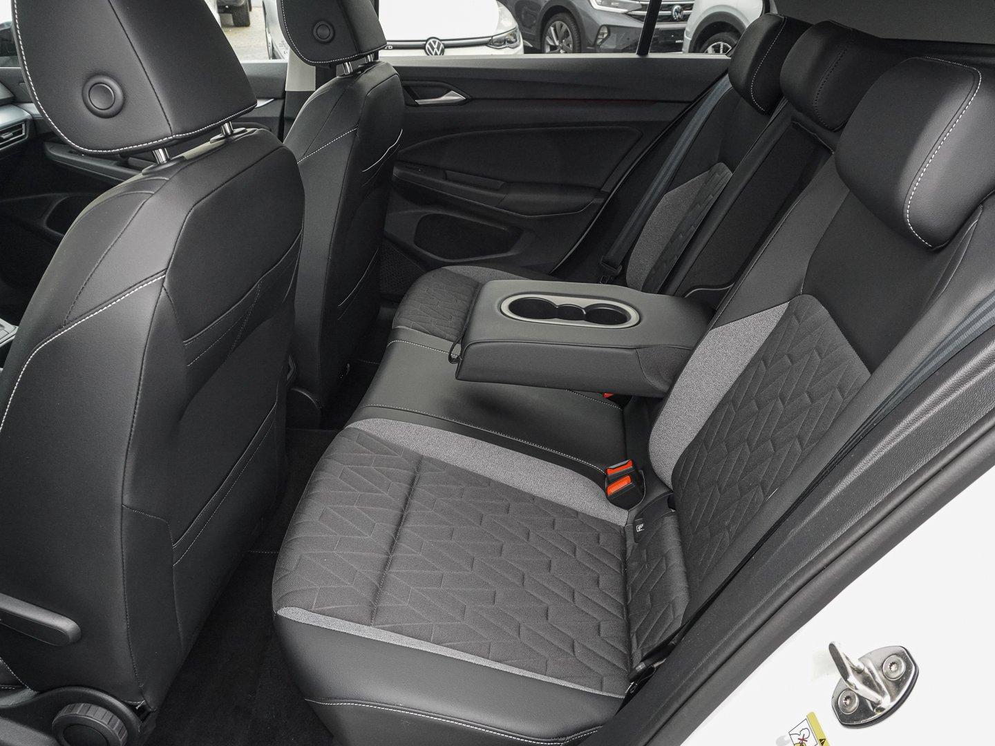 Volkswagen Golf 1.5 eTSI DSG Life Energy PANO AHK NAVI LHZ, миниатюра 16