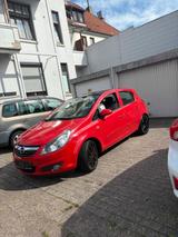 Opel Astra mit integriertem Fahrradträger - Opel Astra: Fahrradträger