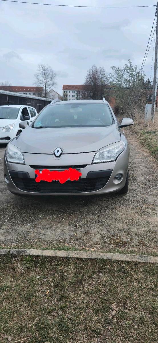Renault Megane 2009 — engine 131 HP (96kW)