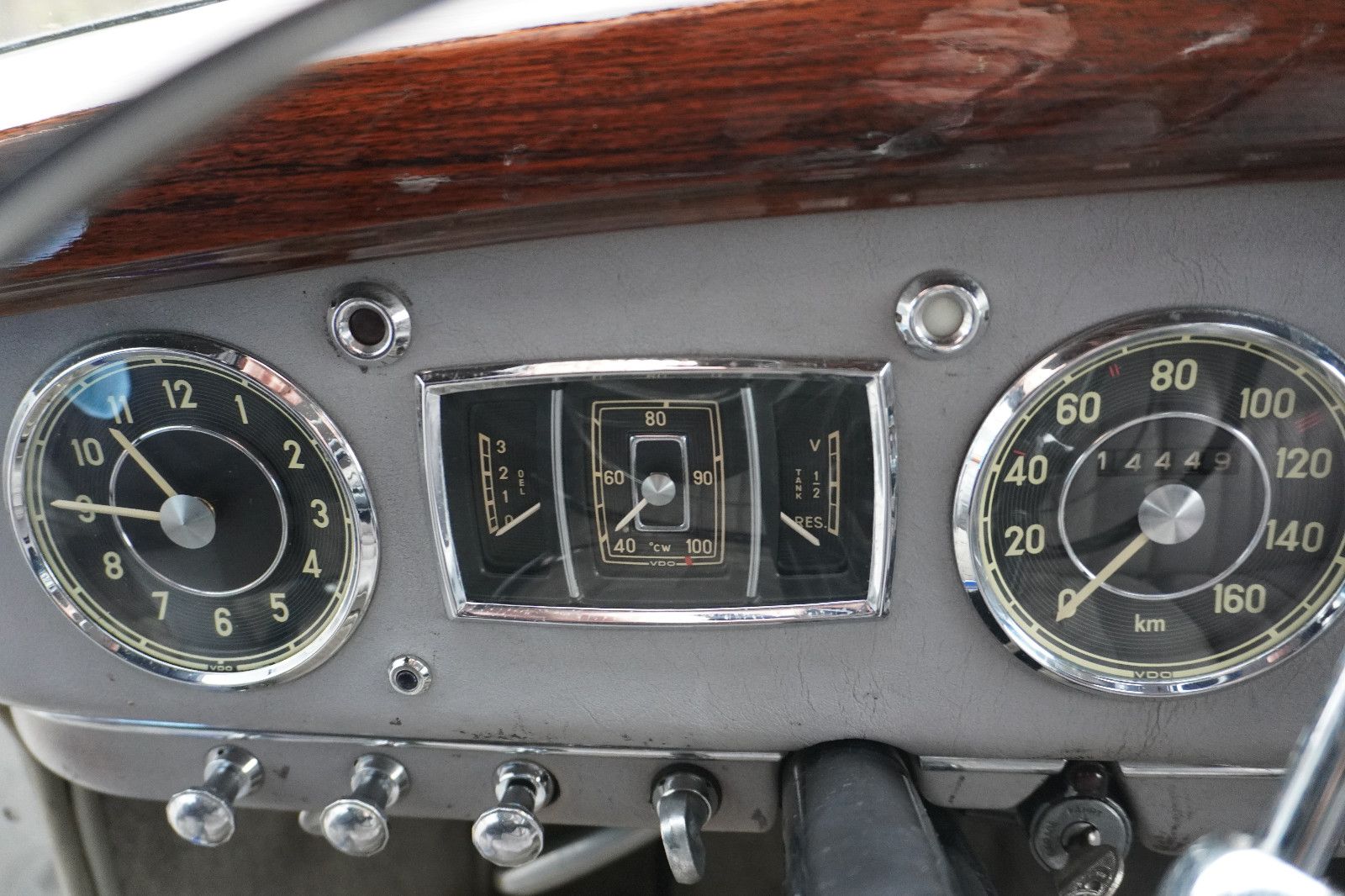 Fahrzeugabbildung Mercedes-Benz 220 A Cabriolet