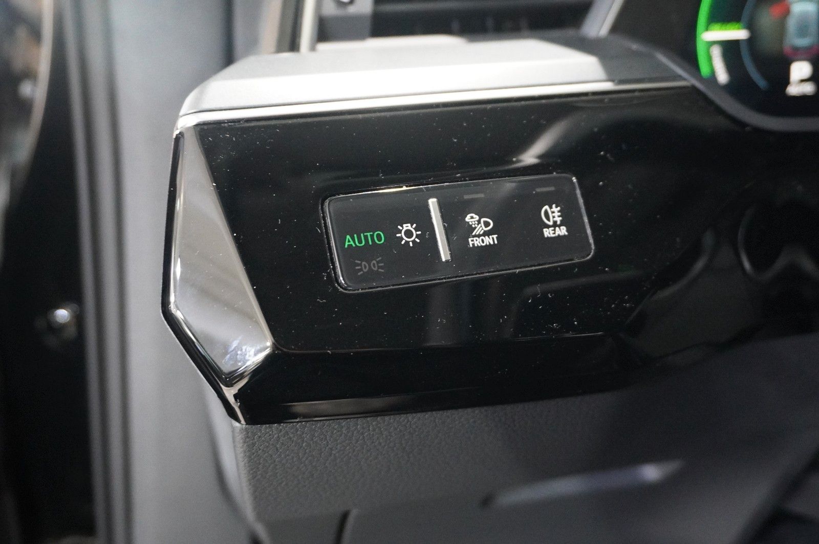 Fahrzeugabbildung Audi e-tron 50 quattro ADVANCED NAVI/LED/SPORT/SH/DAB