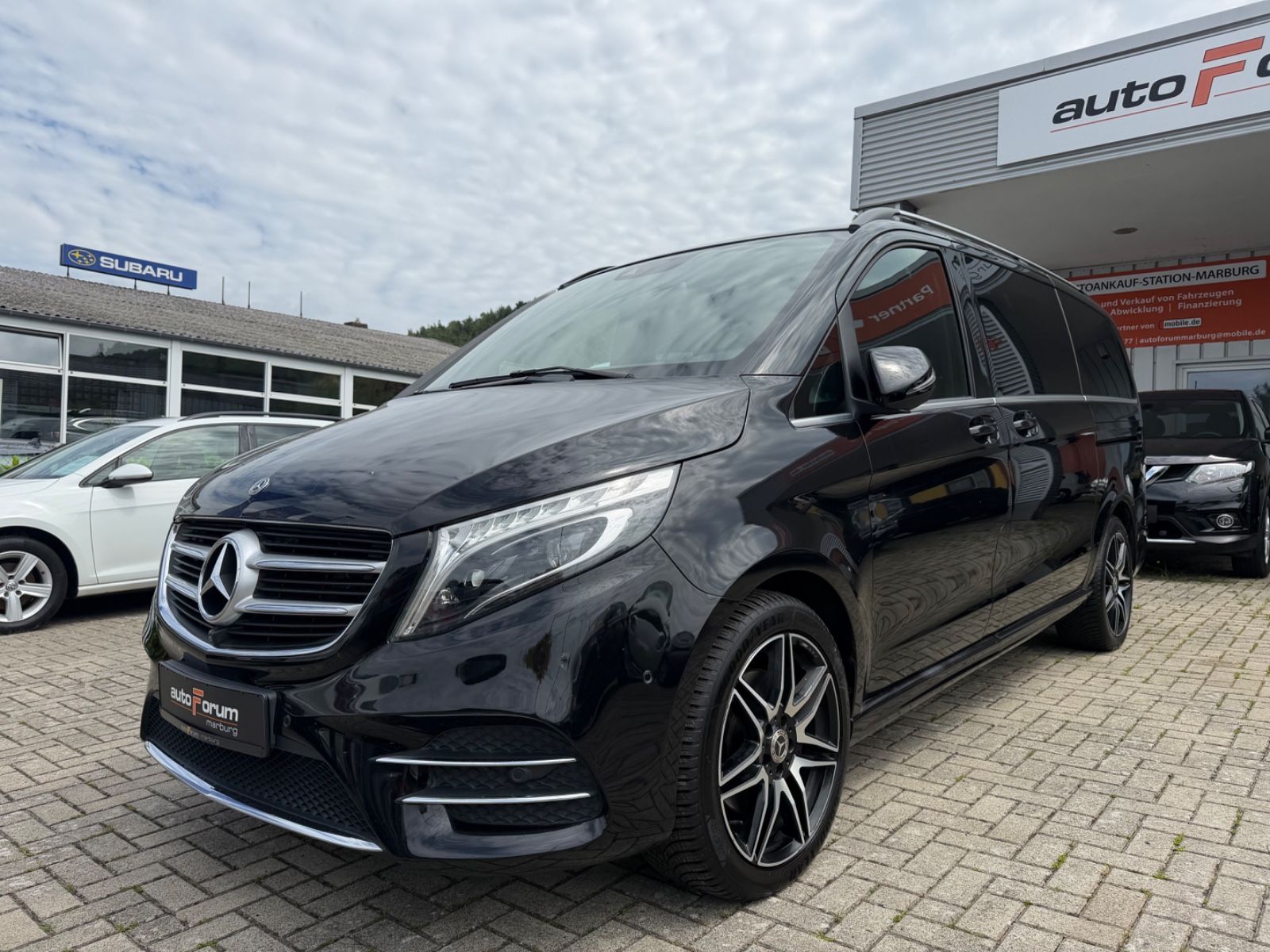 MERCEDES-BENZ V 250 Amg Styling*Leder*Navi*StandHzg*el.SchiTür