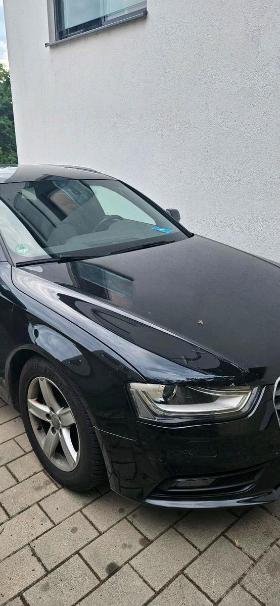 Audi A4 2012 — вигляд ззаду