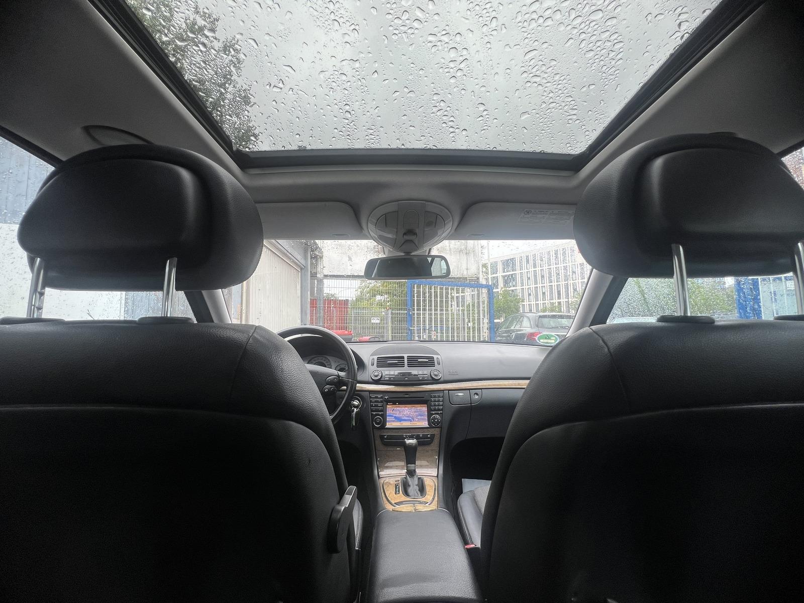 Mercedes-Benz E 220 CDI T BleuEfficiency Avantgarde*Tiptronic
