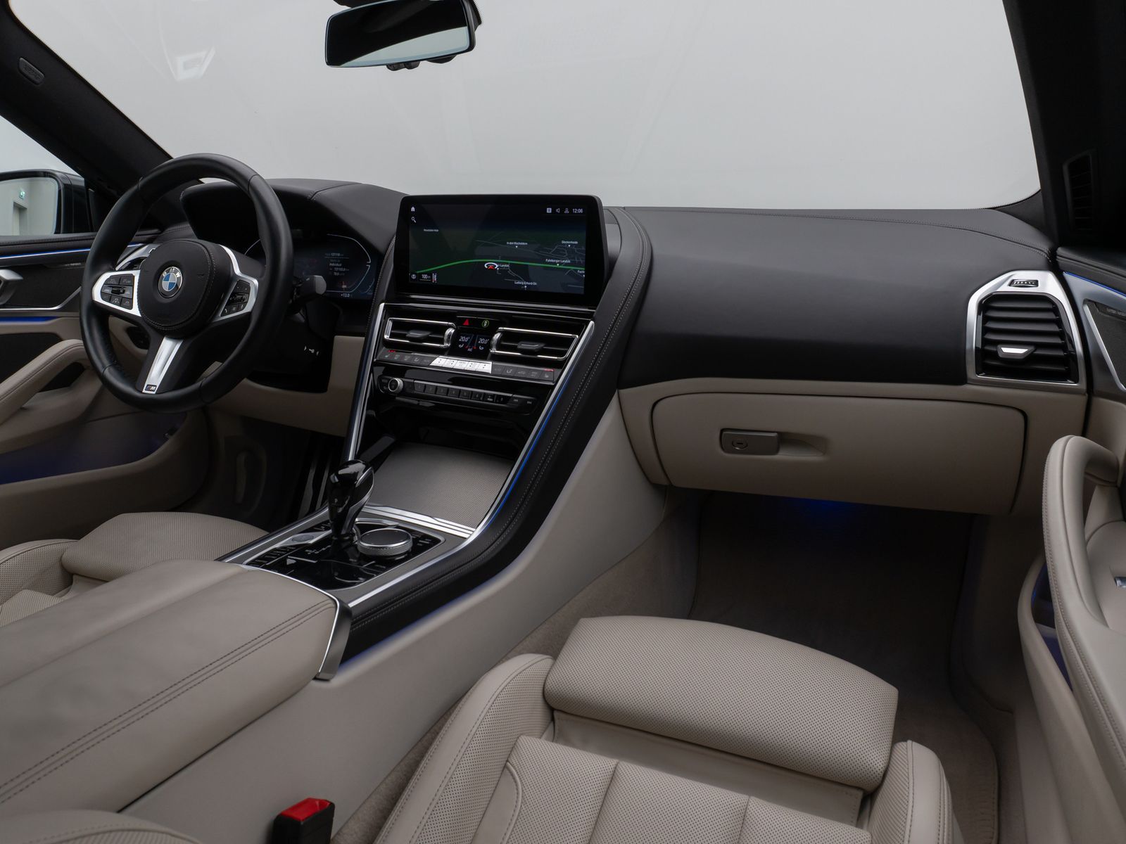 Fahrzeugabbildung BMW 840d xD Gran Coupè Laser 360° HUD SoftCl DisplKe