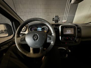Renault Trafic - 12