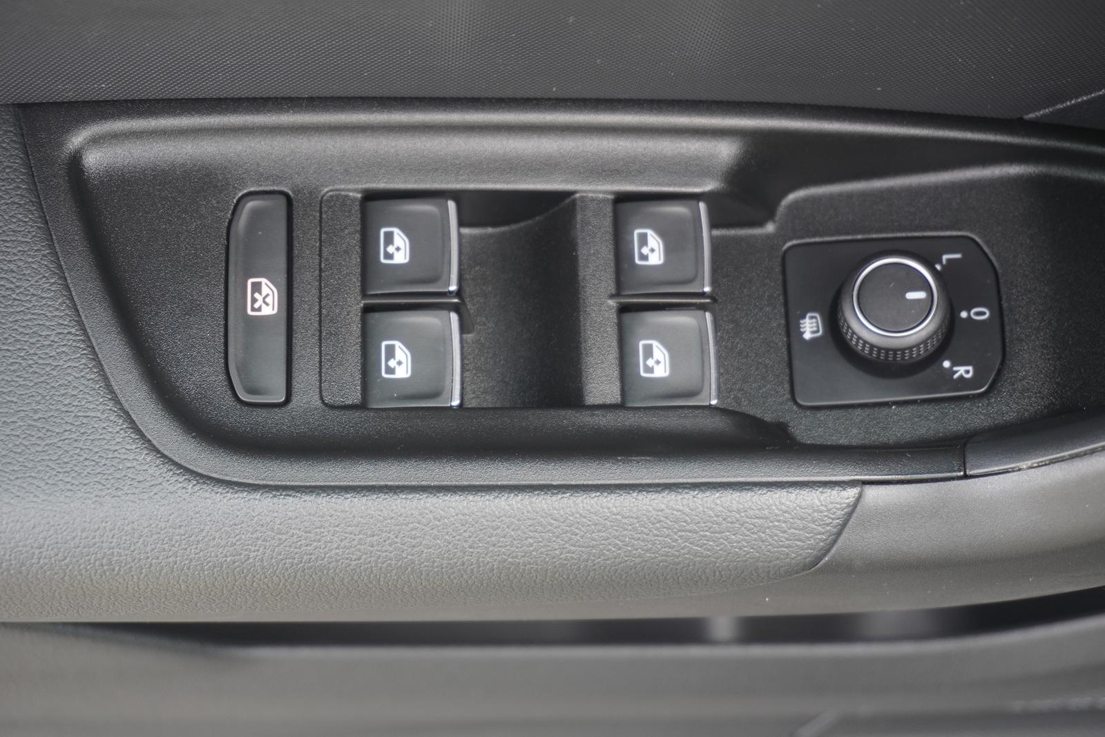 Audi A1 1.0 TFSI advanced LED Navi Sitzheizung Klima, миниатюра 8