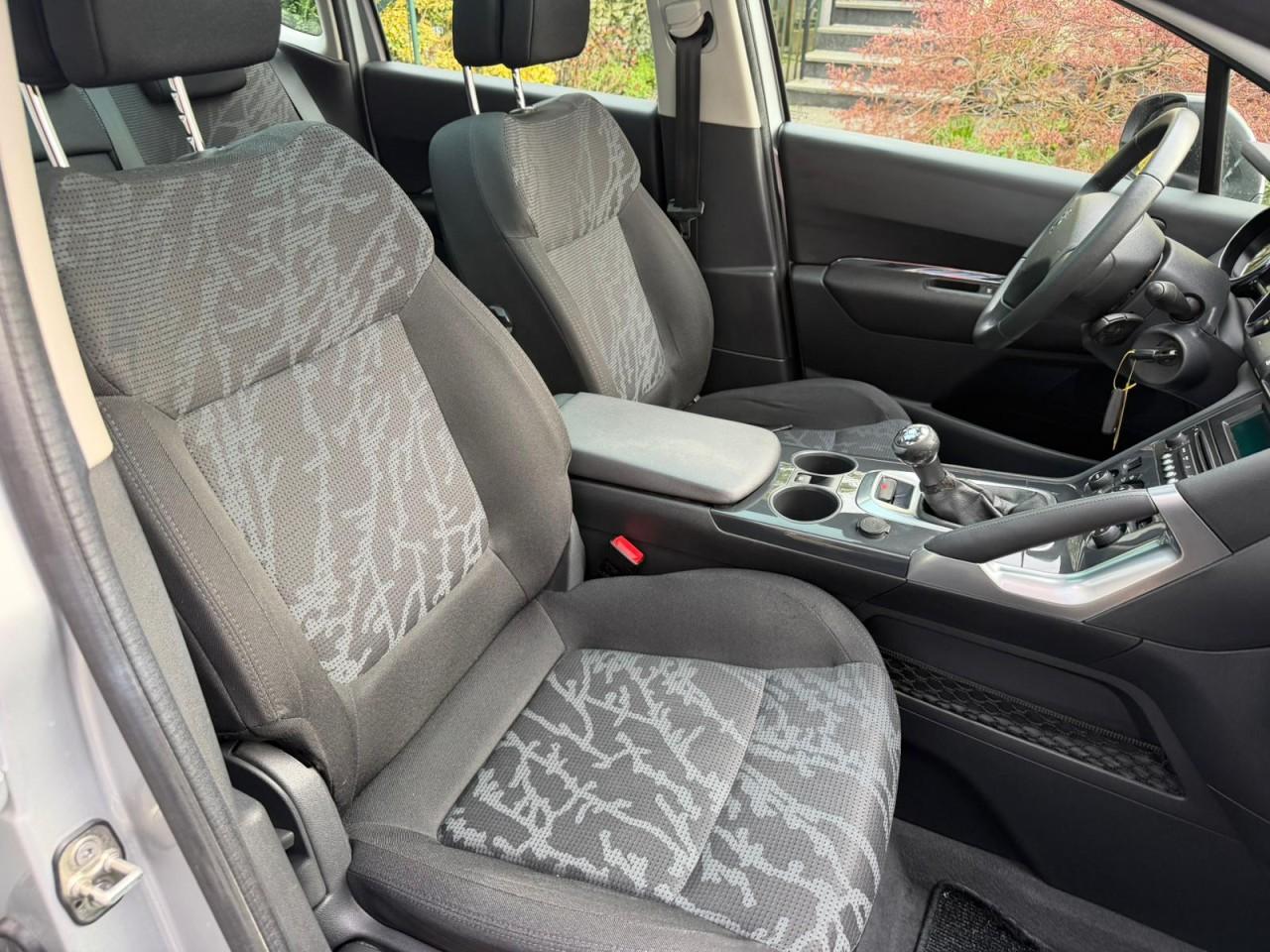 Peugeot 3008 Premium Klima Einparkhilfe Panoramadach