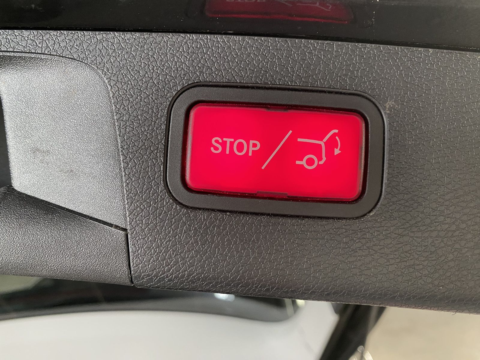 Fahrzeugabbildung Mercedes-Benz E 300 de 4-M T Avantgarde/WIDE/LED-HIGH/RFK/