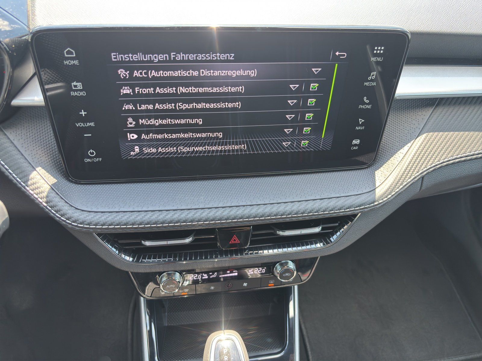 Fahrzeugabbildung SKODA Fabia 130 1,5 TSI 130 kW DSG MATRIX/ACC/RFK/RS