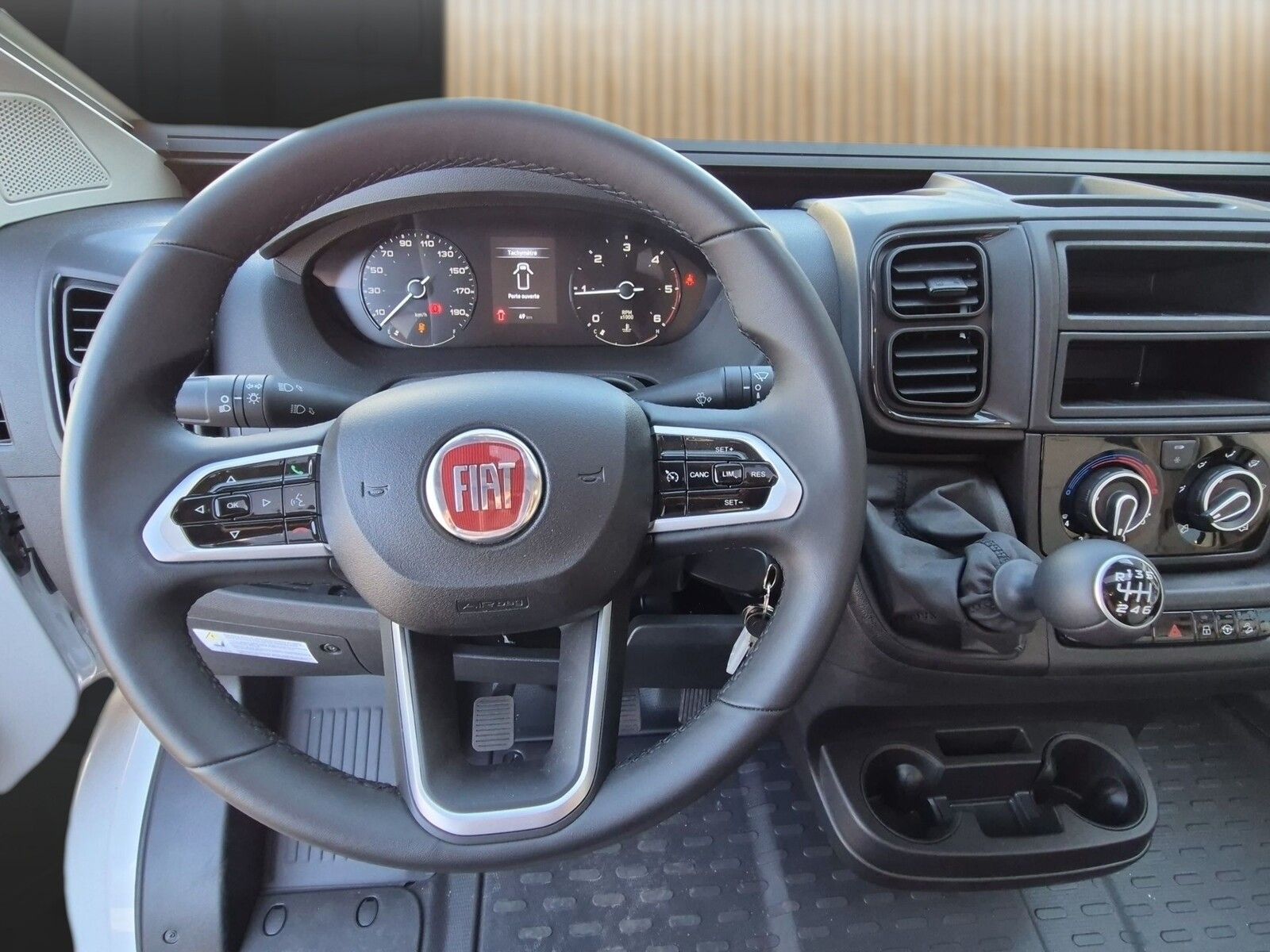 Fahrzeugabbildung Karmann Dexter DE 600 Concept Paket