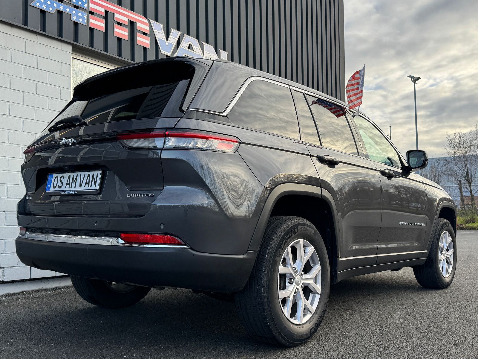 Fahrzeugabbildung Jeep Grand Cherokee Limited LPG Panorama Leder