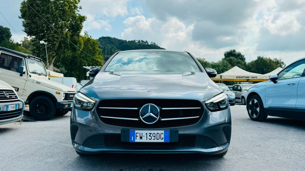 Mercedes-Benz Mercedes-benz B 180 200 d Automatic Executive imagem 3